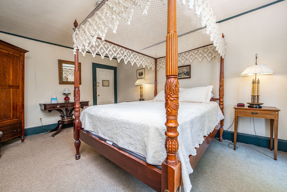14 - Rhodes Suite photo 2