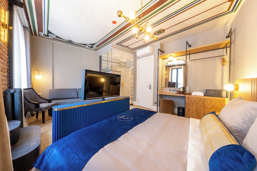 Junior Studio Suite, Balcony photo 2