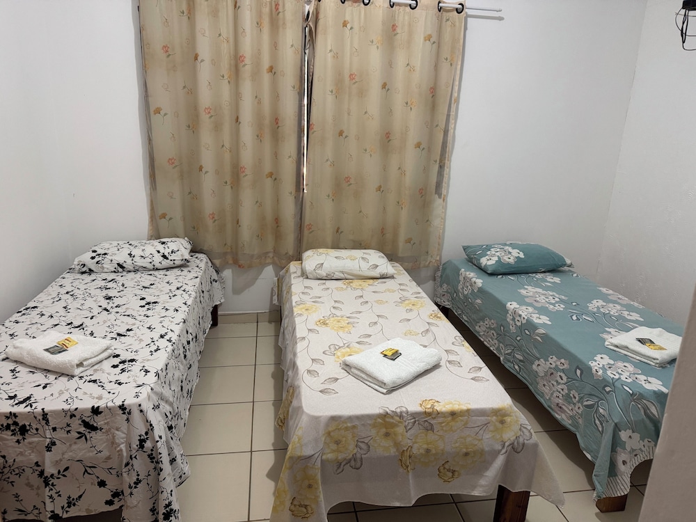 Economy Triple Room