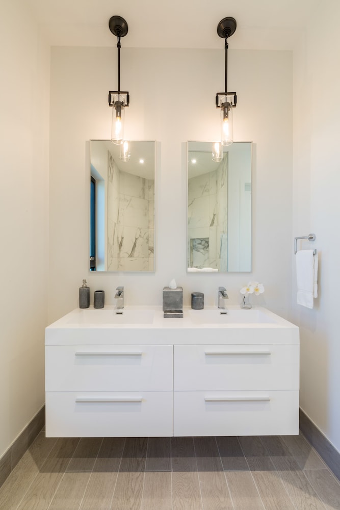 Luxury Suite, 2 Bedrooms, Ocean View, Corner - Photo 11