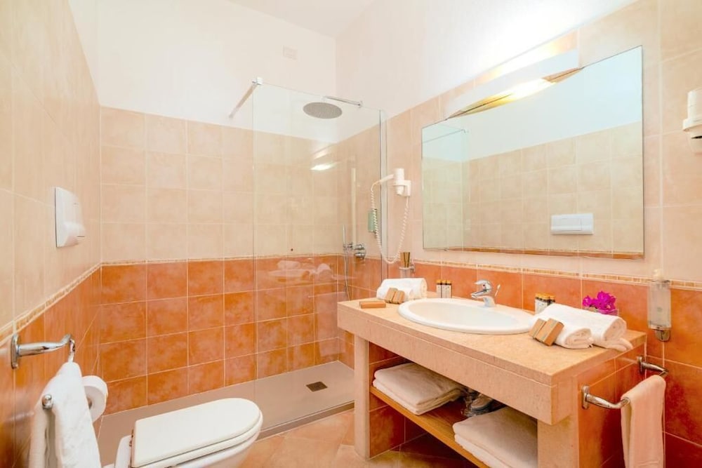 Junior Suite, Park View - Photo 13