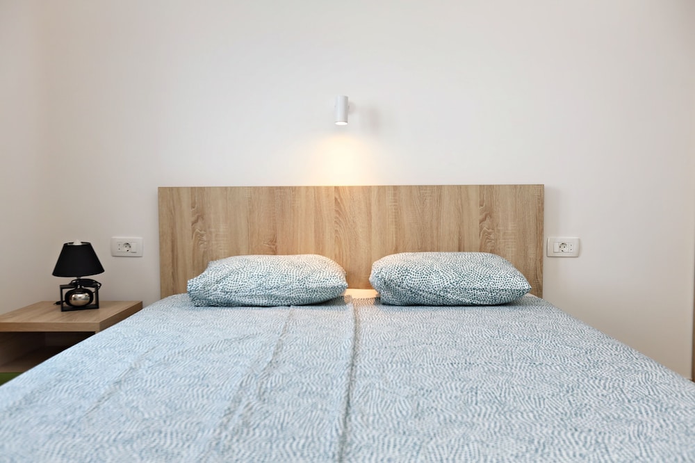Apartment (A10) photo 2