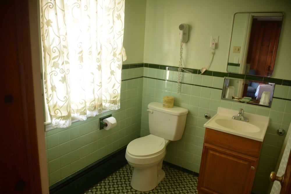 Standard Room, 2 Double Beds, Non Smoking photo 3