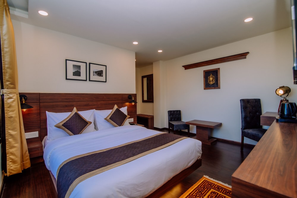 Deluxe Double Room, Valley View - Photo 1