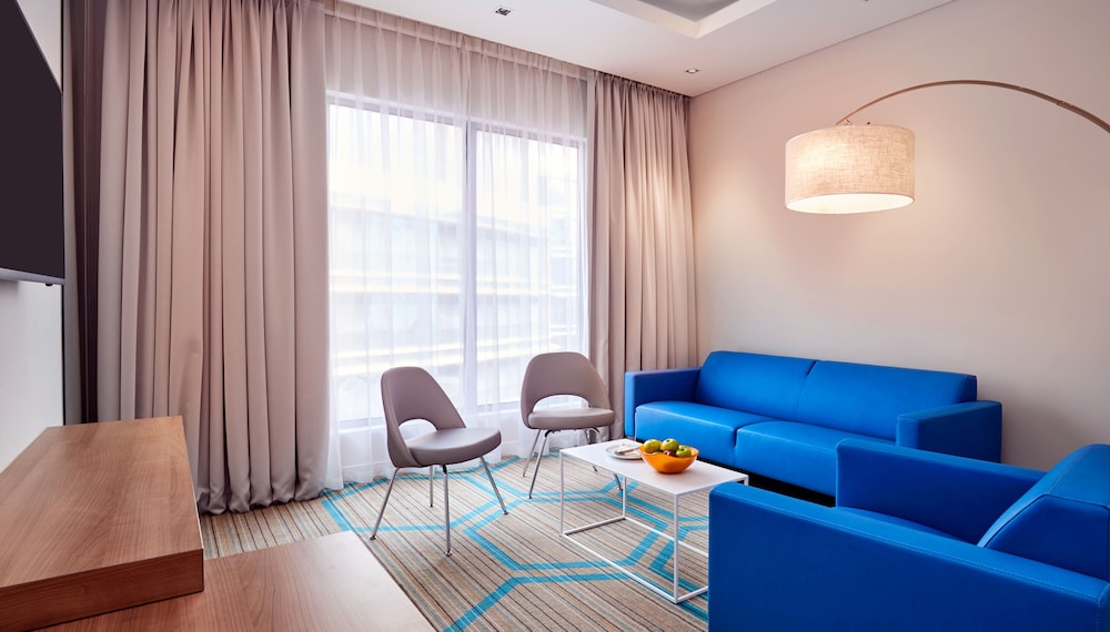 Standard Room, 1 King Bed (High Floor) photo 2