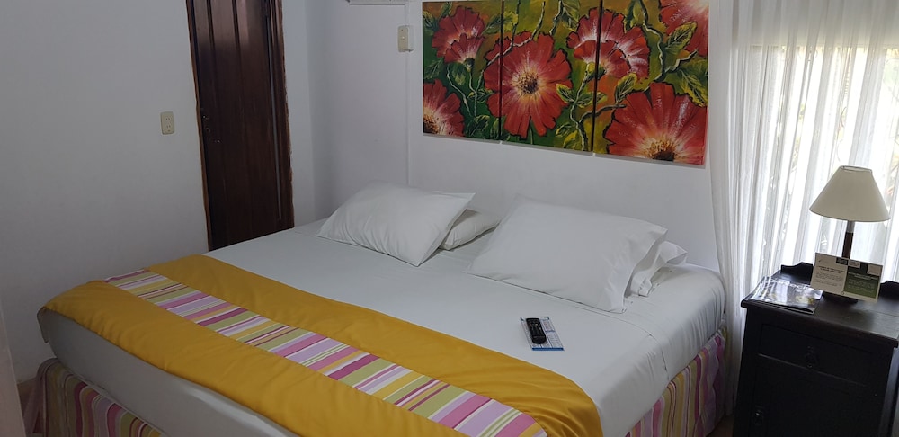 Family Cabin, Multiple Beds, Non Smoking photo 2