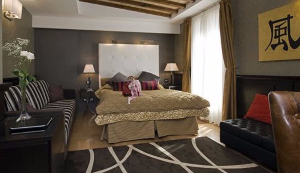 Junior Suite 3 pax photo 1