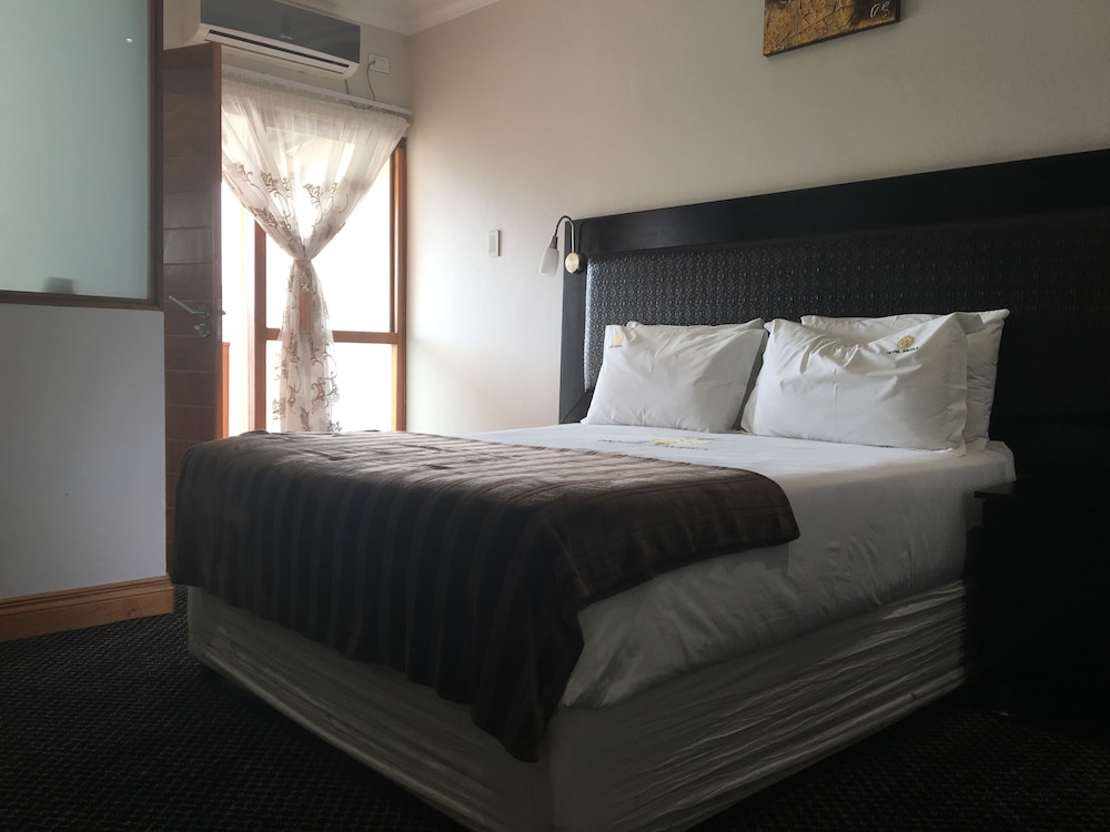 Deluxe Double Room photo 3
