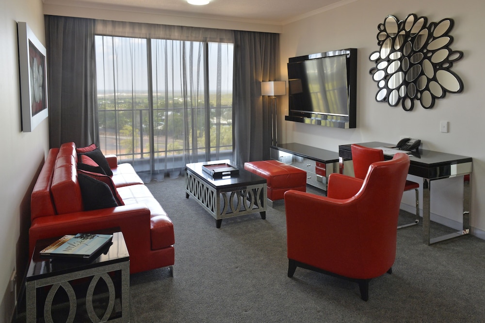 Executive Business Suite with Balcony thumbnail 5