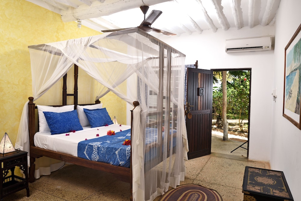 Garden Lodge photo 1