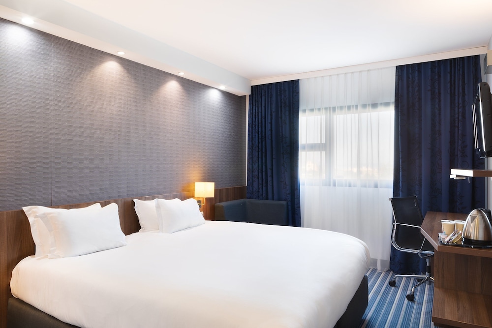 Standard Room (Free Breakfast)