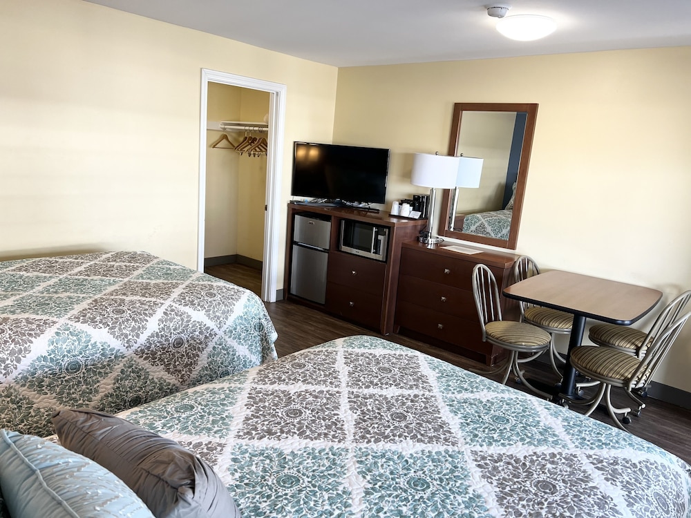Standard Double Room, 2 Double Beds photo 2