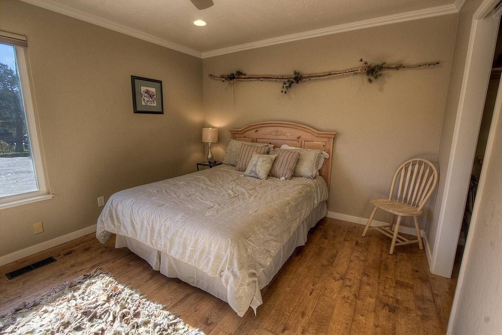 House, 4 Bedrooms