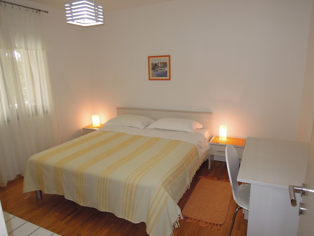 Basic Apartment, Ground Floor (D)