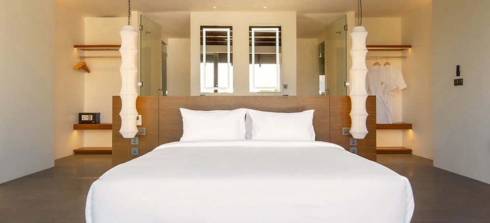 Khiri Suite - Photo 1