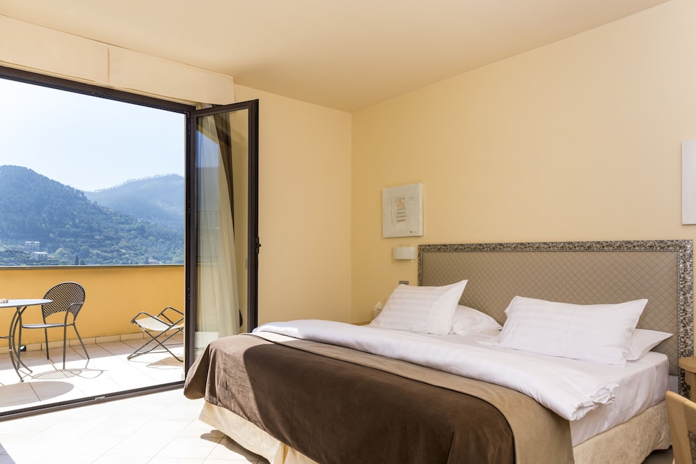 Superior Double Room, Balcony - Photo 1