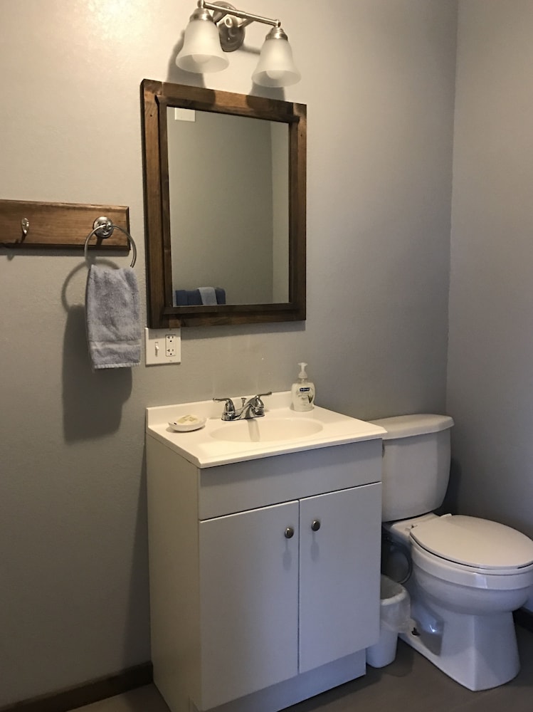 Condo, Private Bathroom (B-104) photo 3
