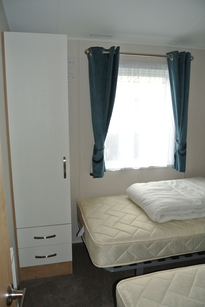 RO25 Luxury Caravan photo 3