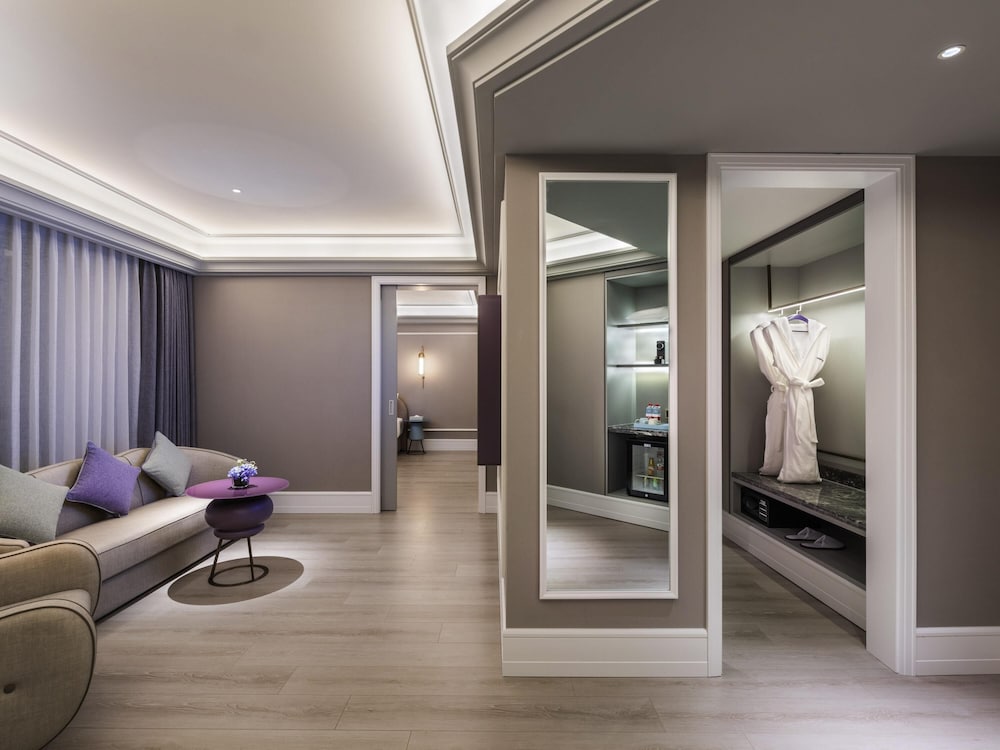 Superior Suite, 1 King Bed
