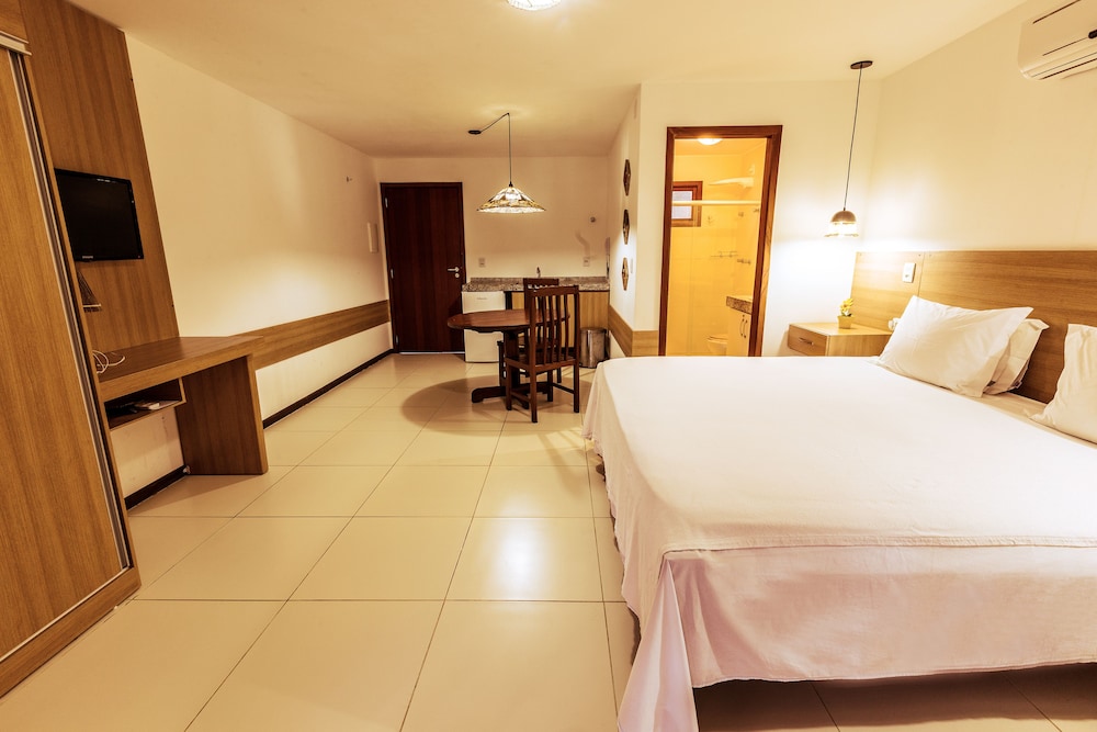 Deluxe Suite - Photo 5