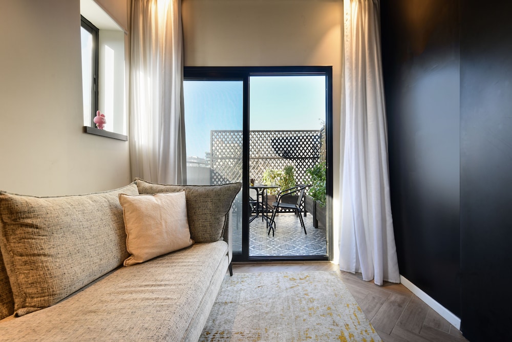 Suite with Terrace - Photo 9