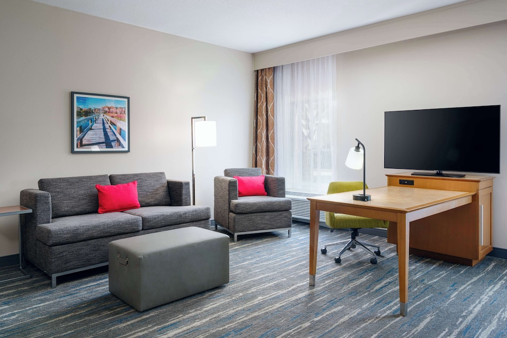 Room, 2 Queen Beds, Accessible, Non Smoking (Roll-in Shower)