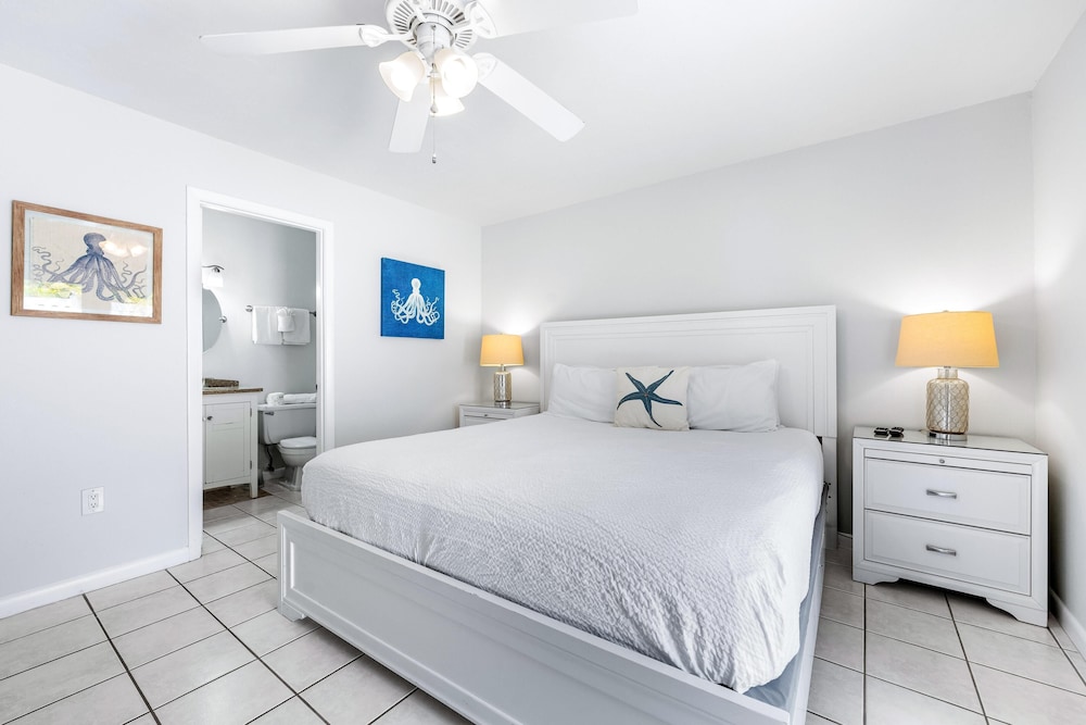 Villa, Multiple Beds (1118a)