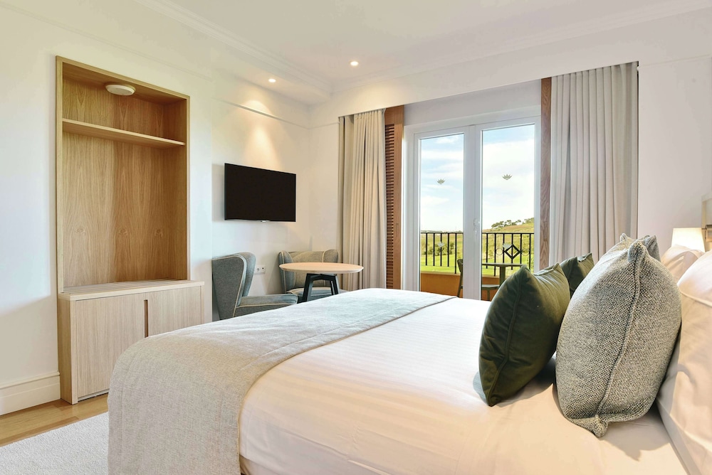 Premium Room, 1 King Bed, Golf View - Photo 17