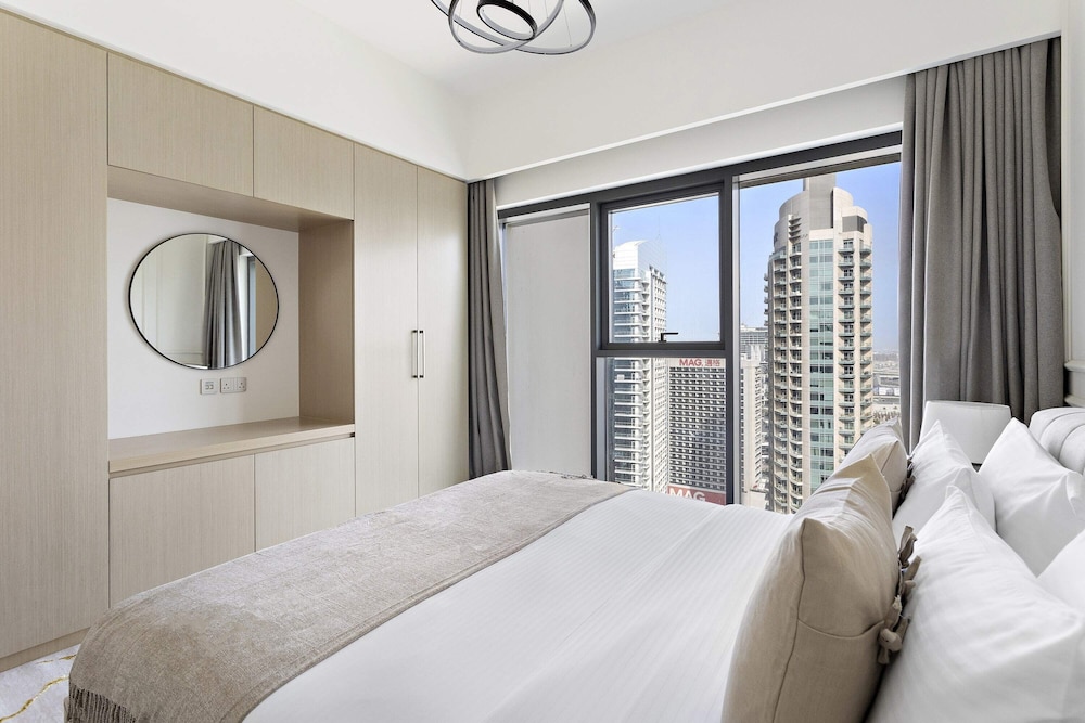 Apartment (Burj Royale 2209) photo 2