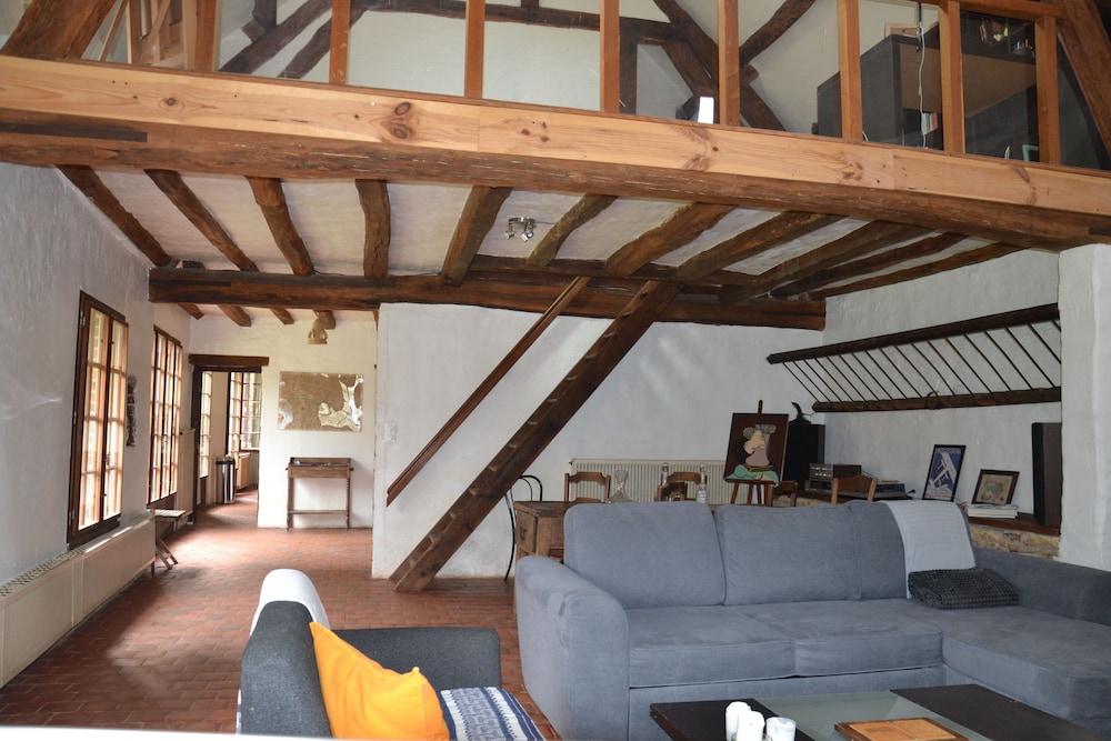 House, 3 Bedrooms, Mezzanine photo 1
