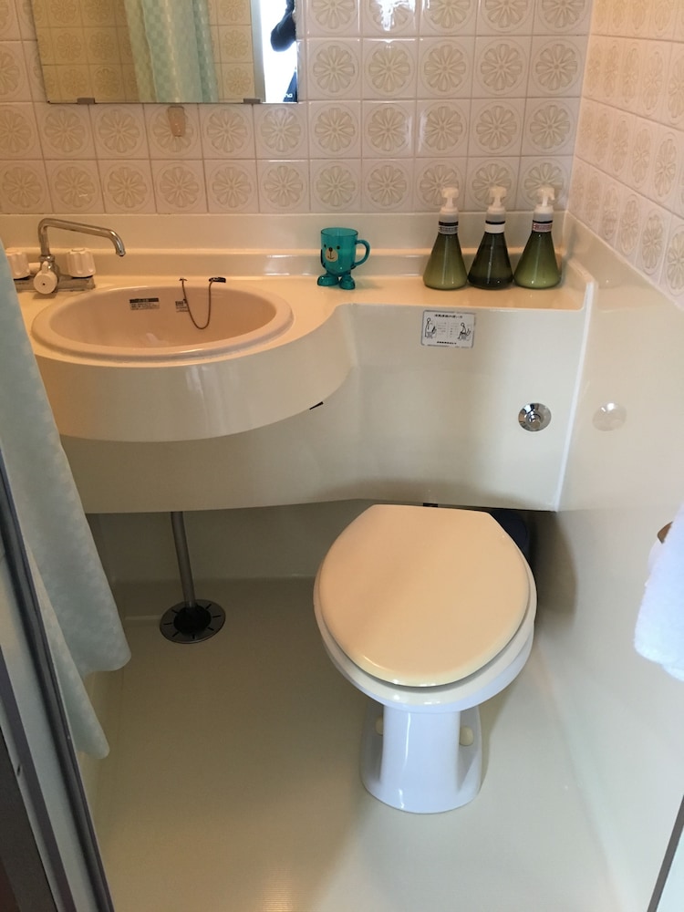 Japanese Single Room (with bath & toilet) photo 2