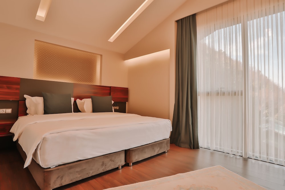 Roof Suite with Jacuzzi and Sea View - Photo 5