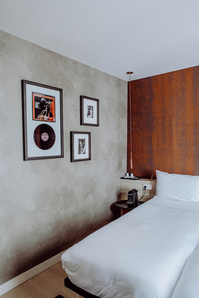 Hotel de Lille bedroom photo