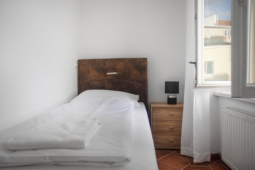 Basic Room