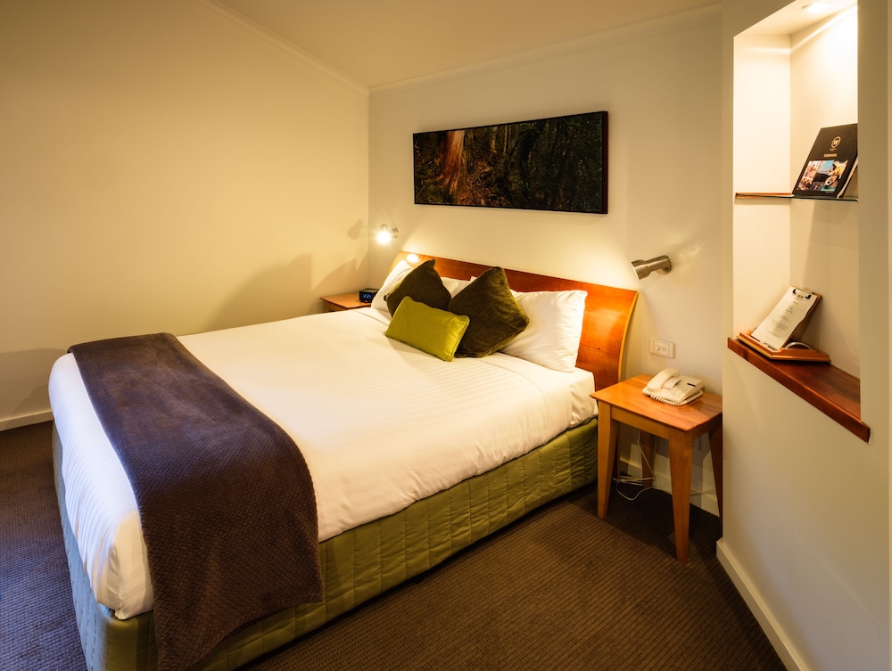 Family Cabin, Multiple Beds