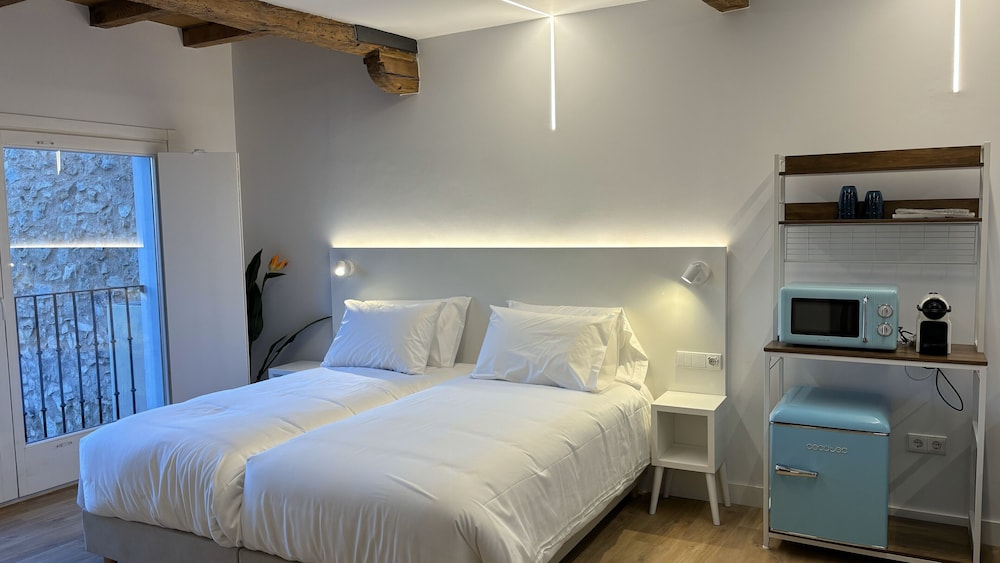 Superior Twin Room, City View