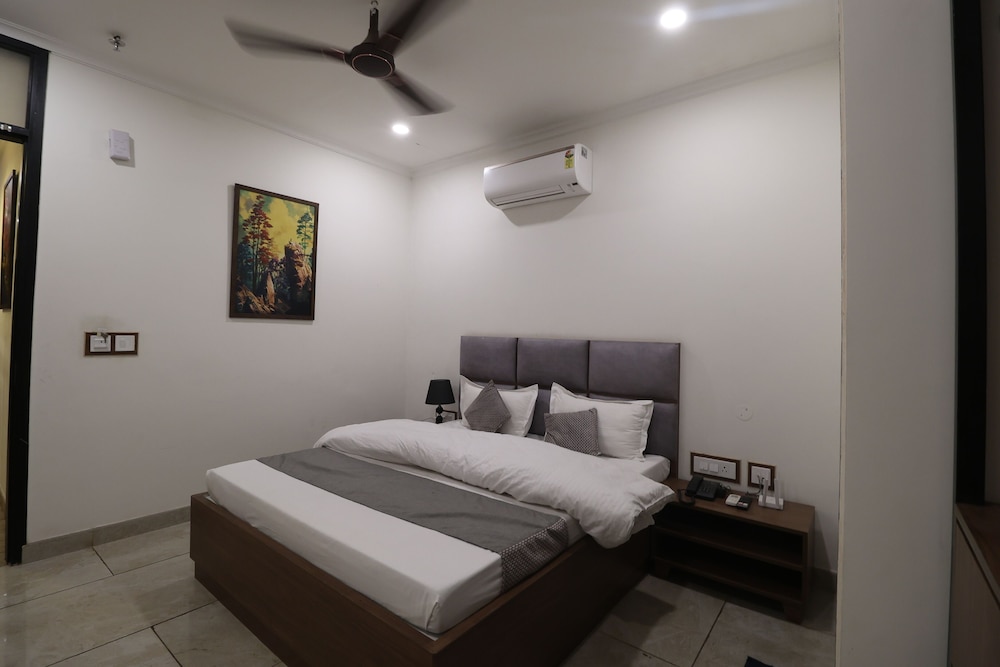 Standard Room photo 3
