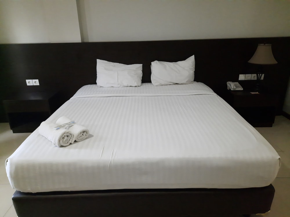 Deluxe Room - Photo 2