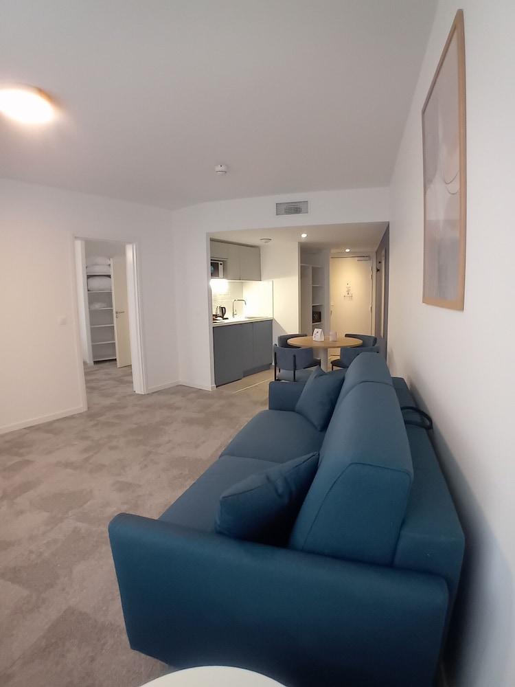 Family Apartment, 1 Bedroom - Photo 3