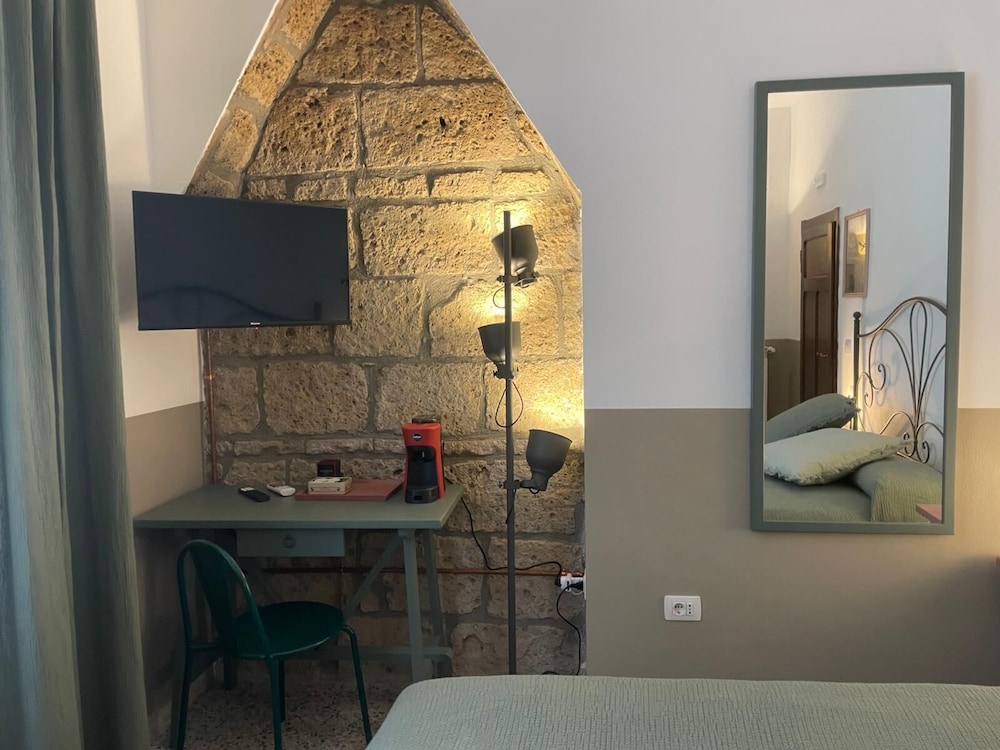 Classic Room, City View