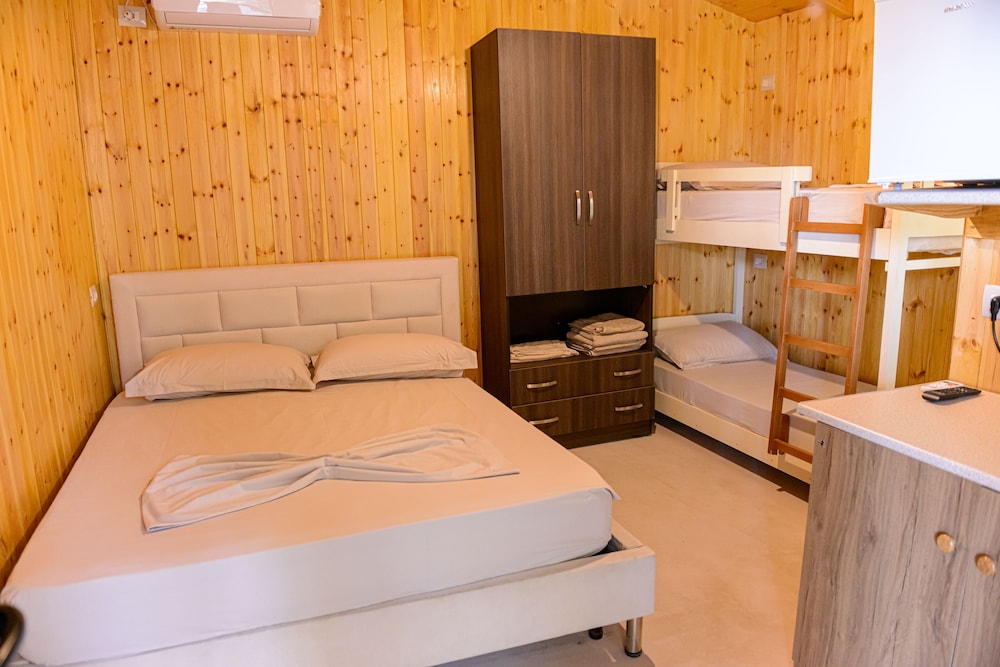 Comfort Quadruple Room photo 1