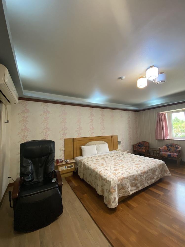 Junior Suite (Private Garage) photo 1