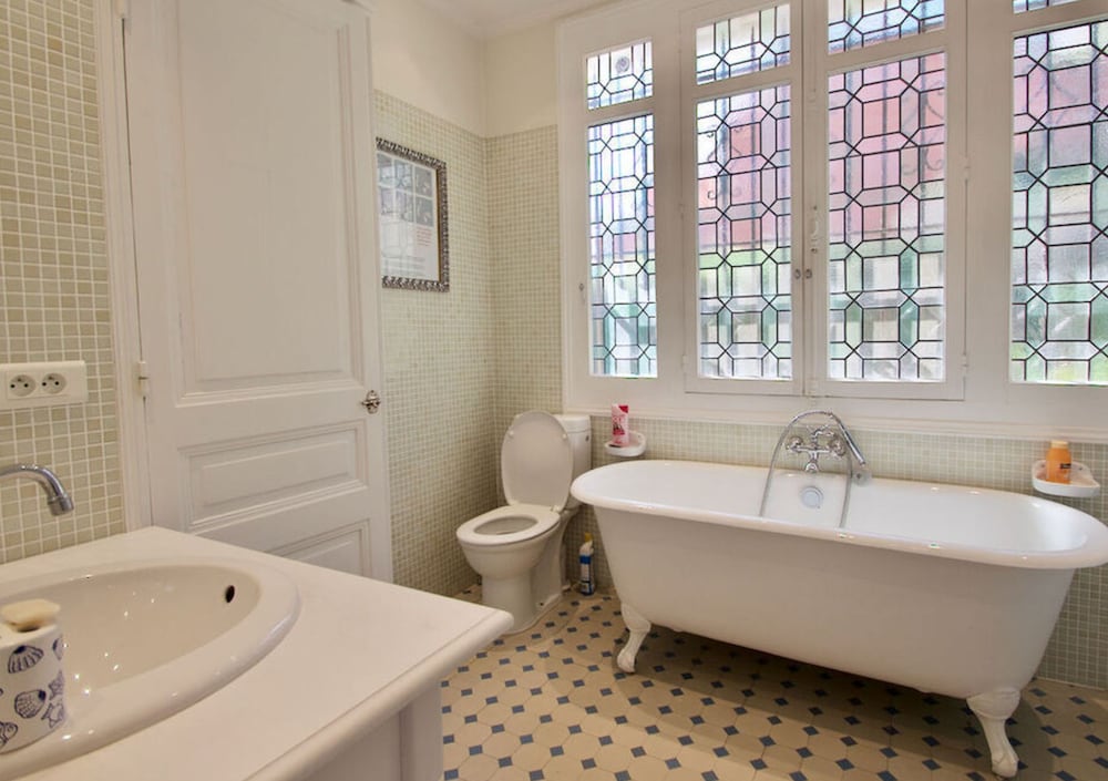 Villa photo 2