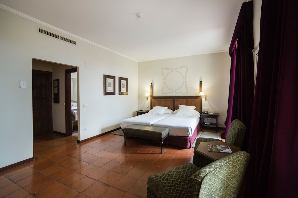 Superior Twin Room photo 2