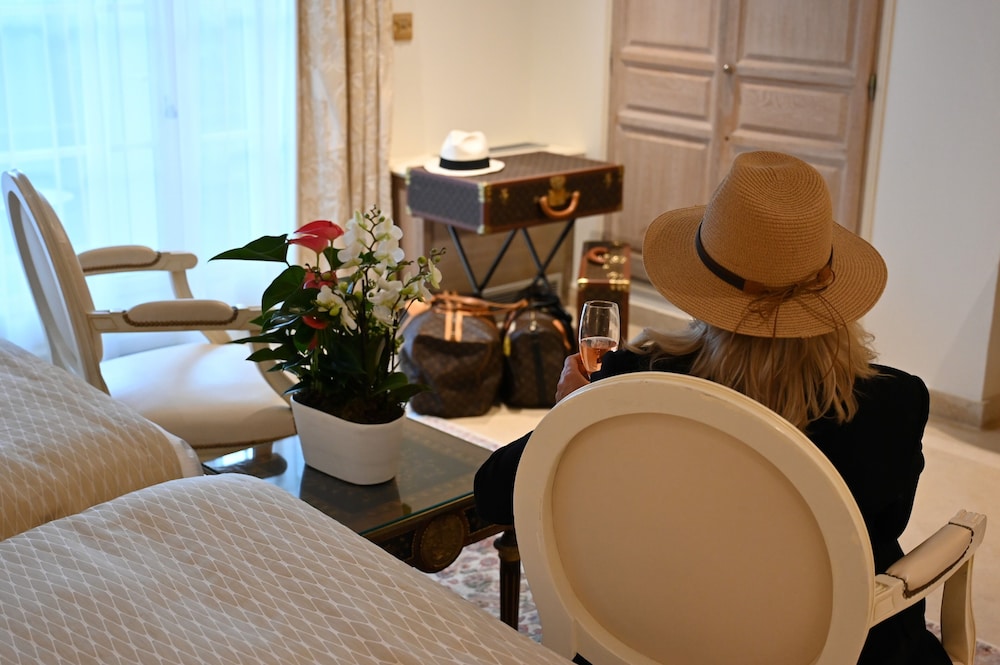 Superior Double Room, Private Bathroom - Photo 4
