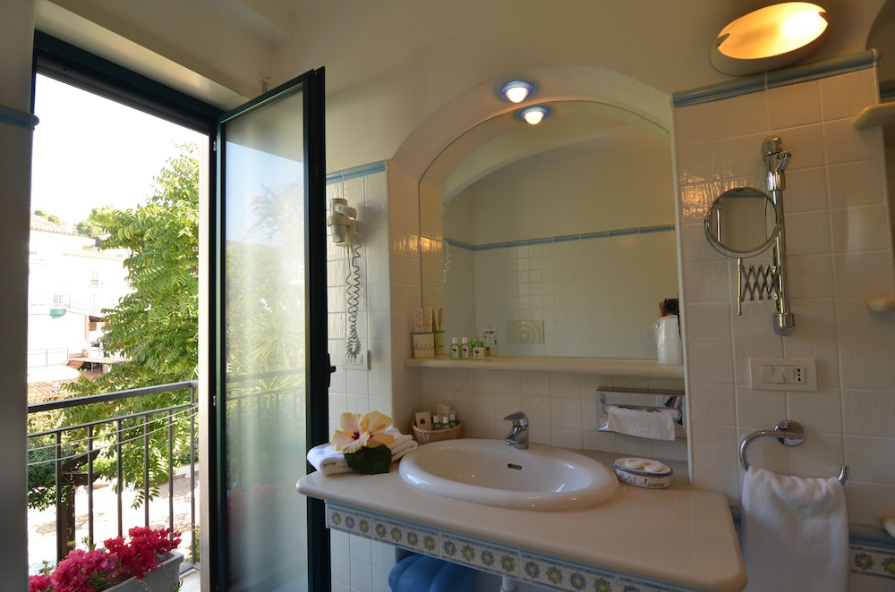 Junior Suite, Garden View (Flabellina) photo 3