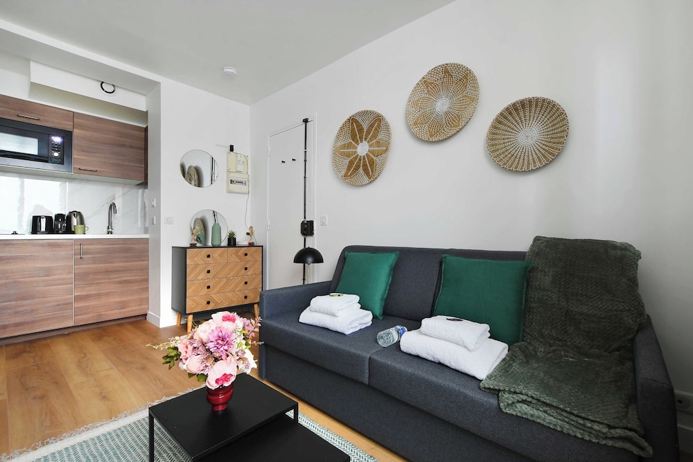 Apartment photo 2