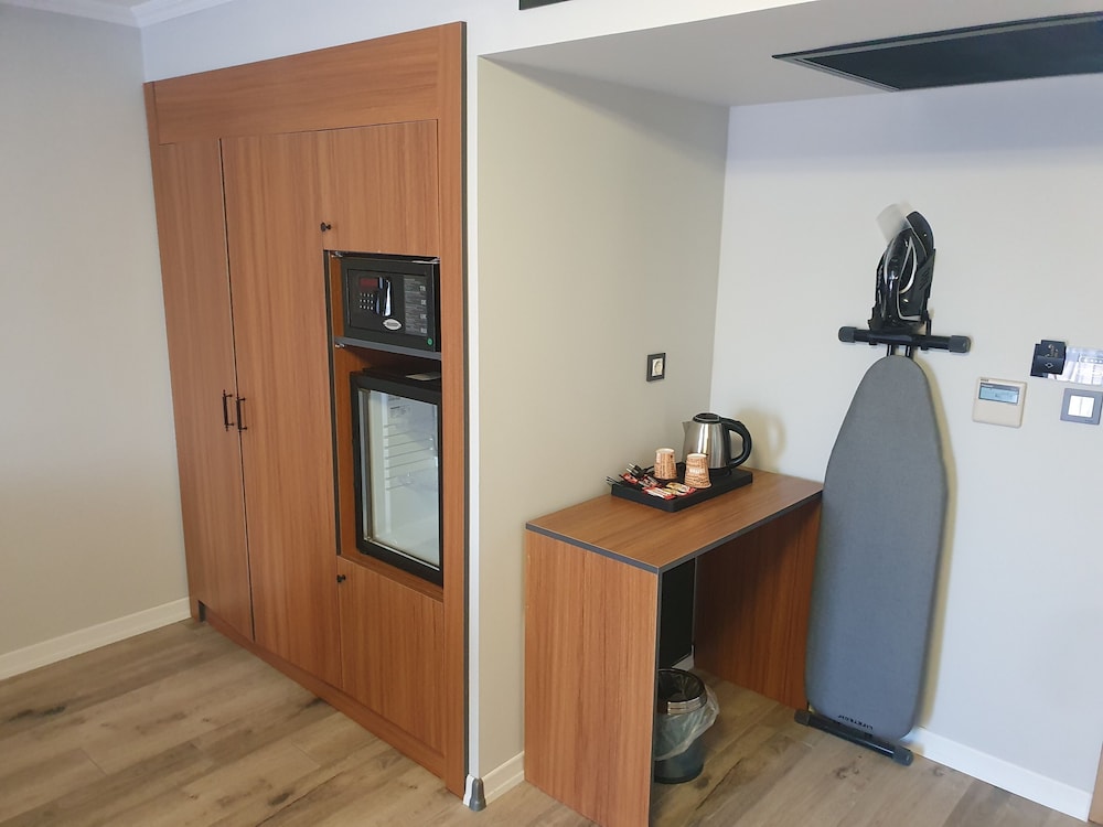 Superior Triple Room photo 2