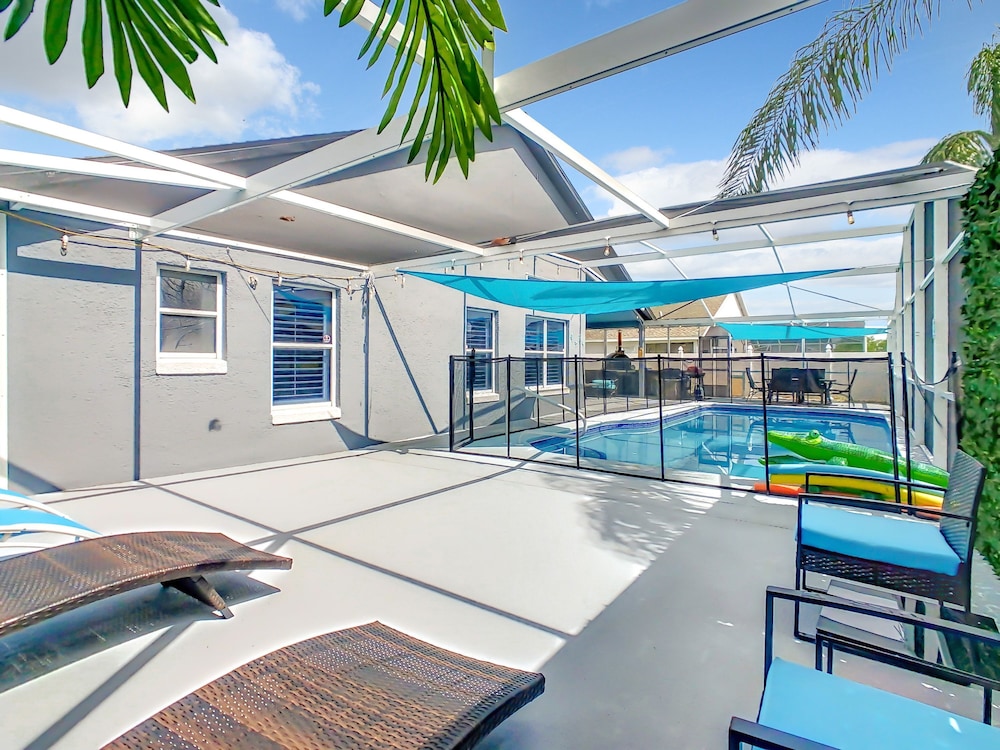 Hampton Lakes Vacation Pool Home, Photo 65