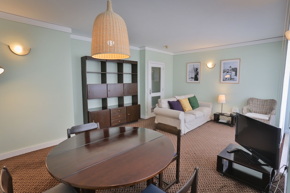 Apartment, 2 Bedrooms - Photo 5